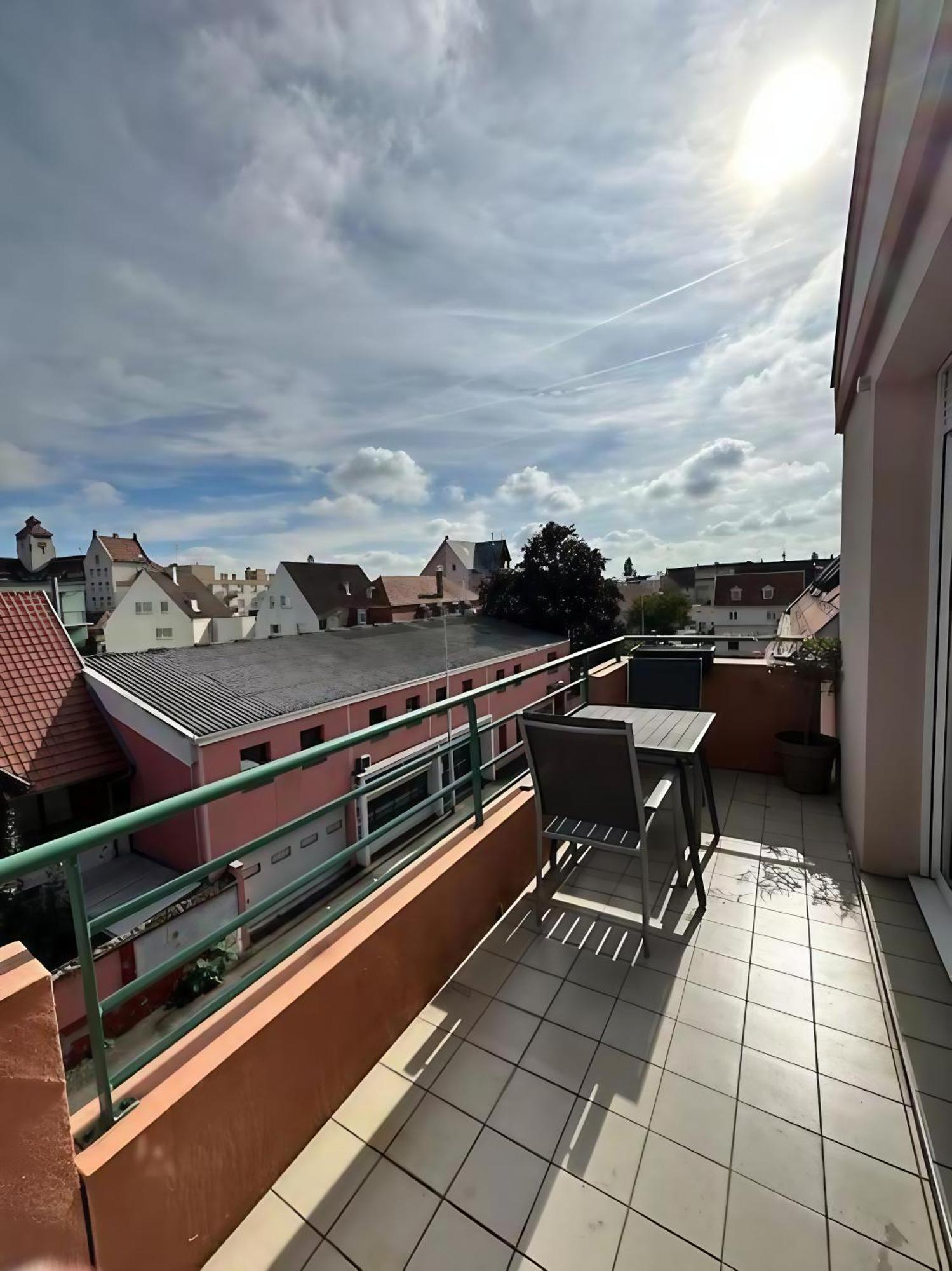 Superbe Duplex Proche Centre Ville Parking Gratuit Colmar Luaran gambar